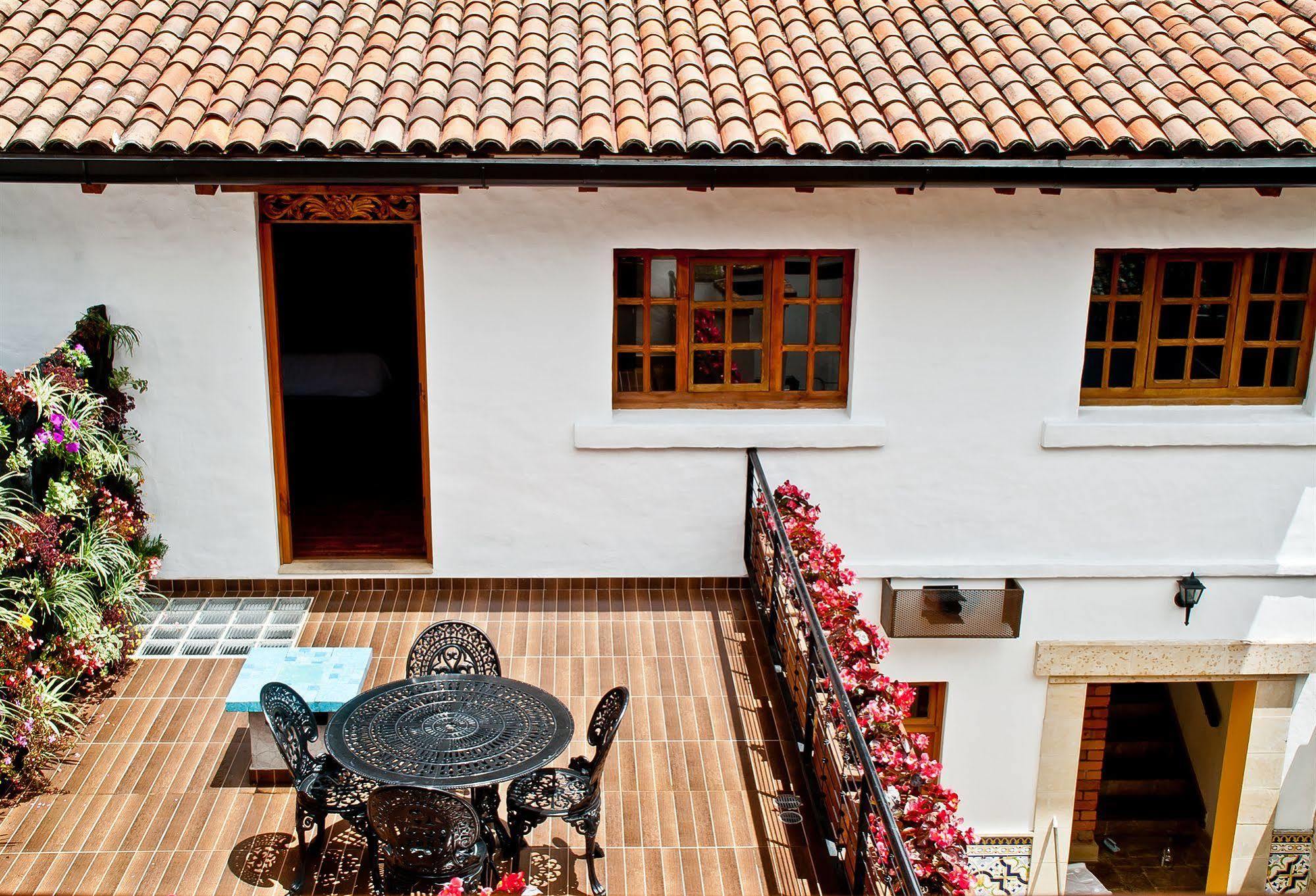 Hotel Casona Usaquen Bogotá Exteriör bild